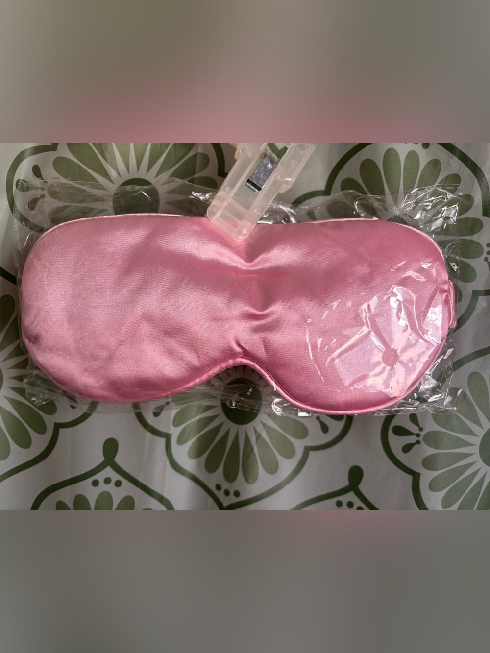 COVERGIRL Pink Satin Sleep Eye Mask